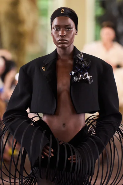 Look 34